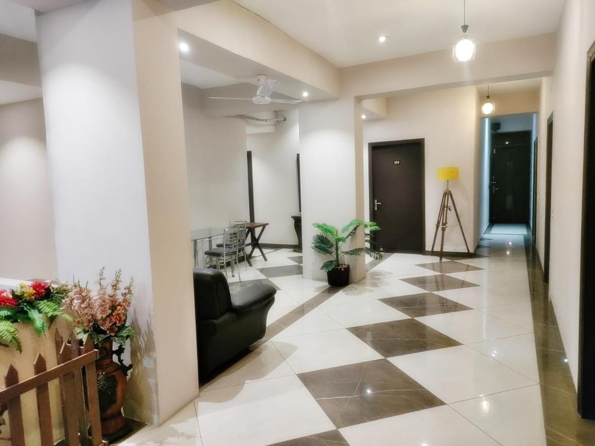 Hotel Luxuria Ludhiana Zewnętrze zdjęcie