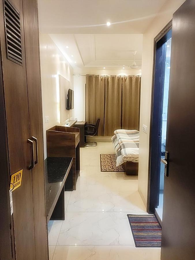 Hotel Luxuria Ludhiana Zewnętrze zdjęcie