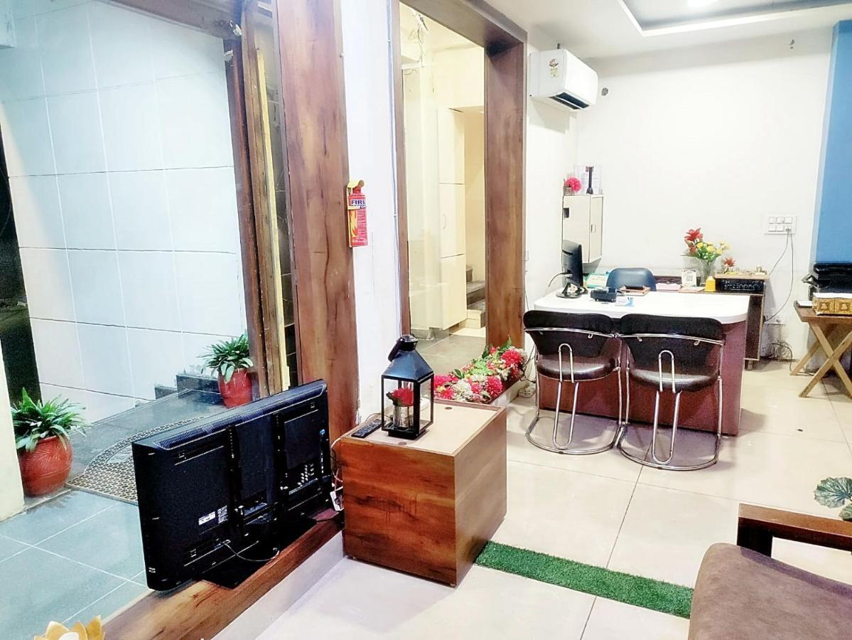 Hotel Luxuria Ludhiana Zewnętrze zdjęcie