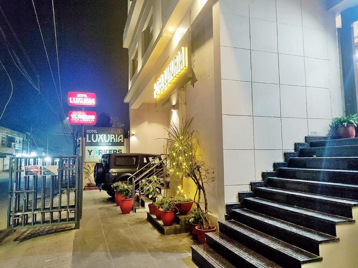 Hotel Luxuria Ludhiana Zewnętrze zdjęcie