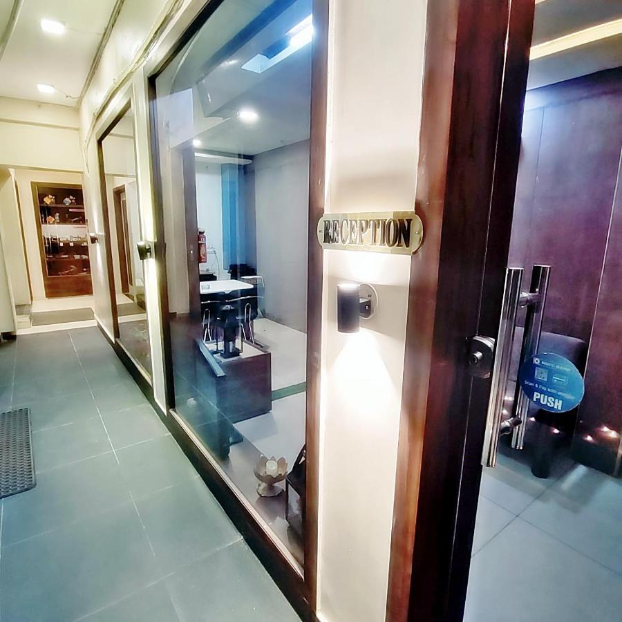 Hotel Luxuria Ludhiana Zewnętrze zdjęcie