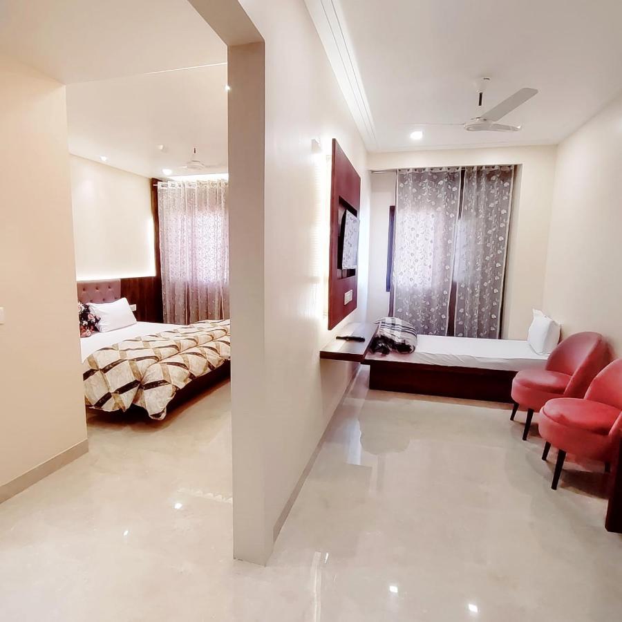 Hotel Luxuria Ludhiana Zewnętrze zdjęcie