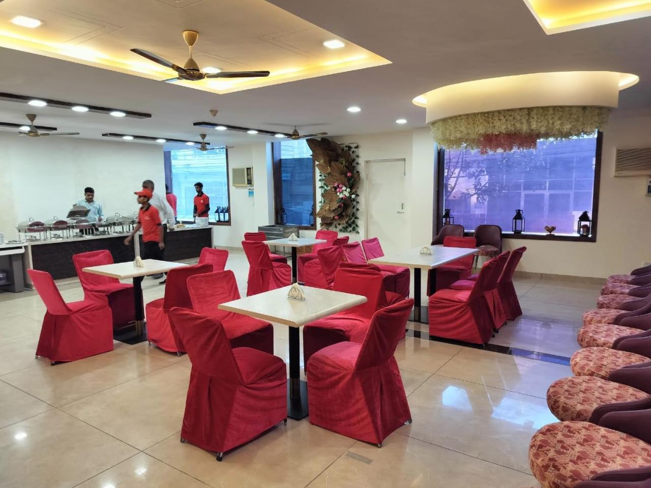 Hotel Luxuria Ludhiana Zewnętrze zdjęcie