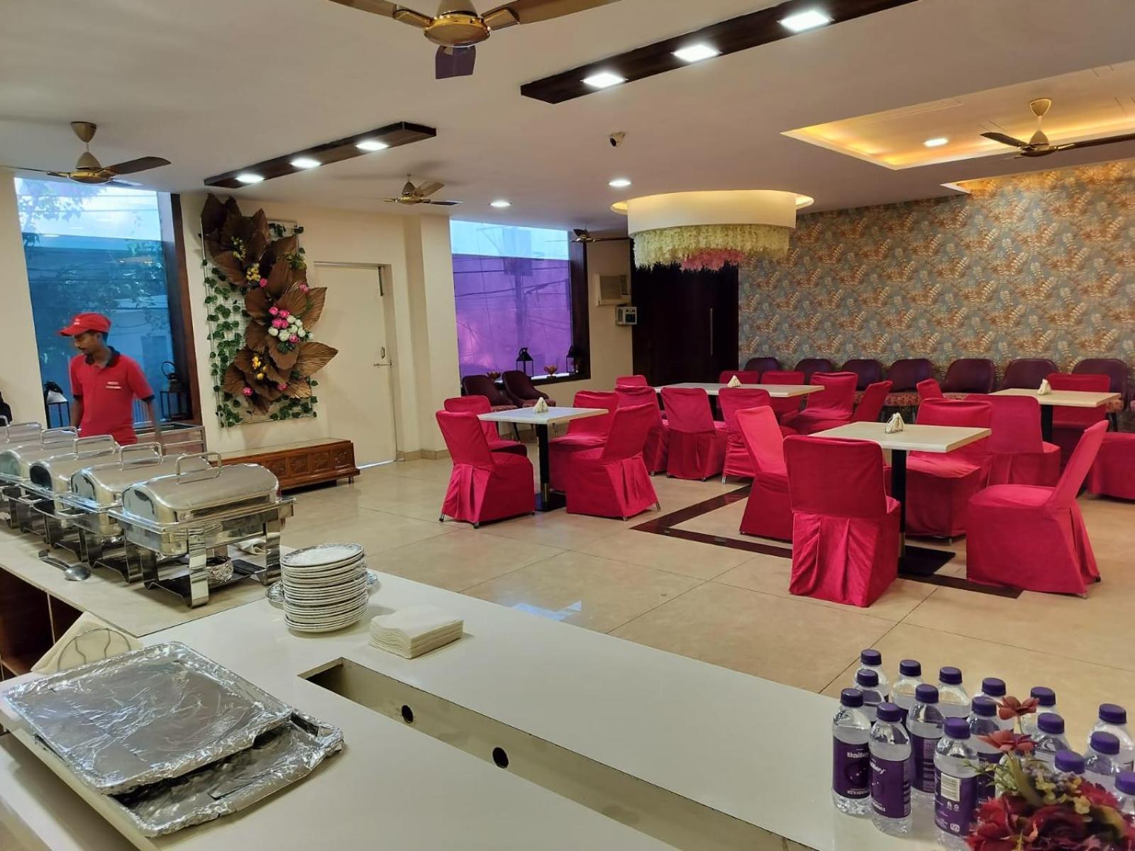 Hotel Luxuria Ludhiana Zewnętrze zdjęcie